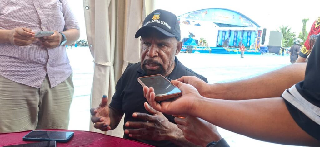 Bupati Jayapura Ingatkan Pengunjung Jaga Kebersihan di Kawasan FDS