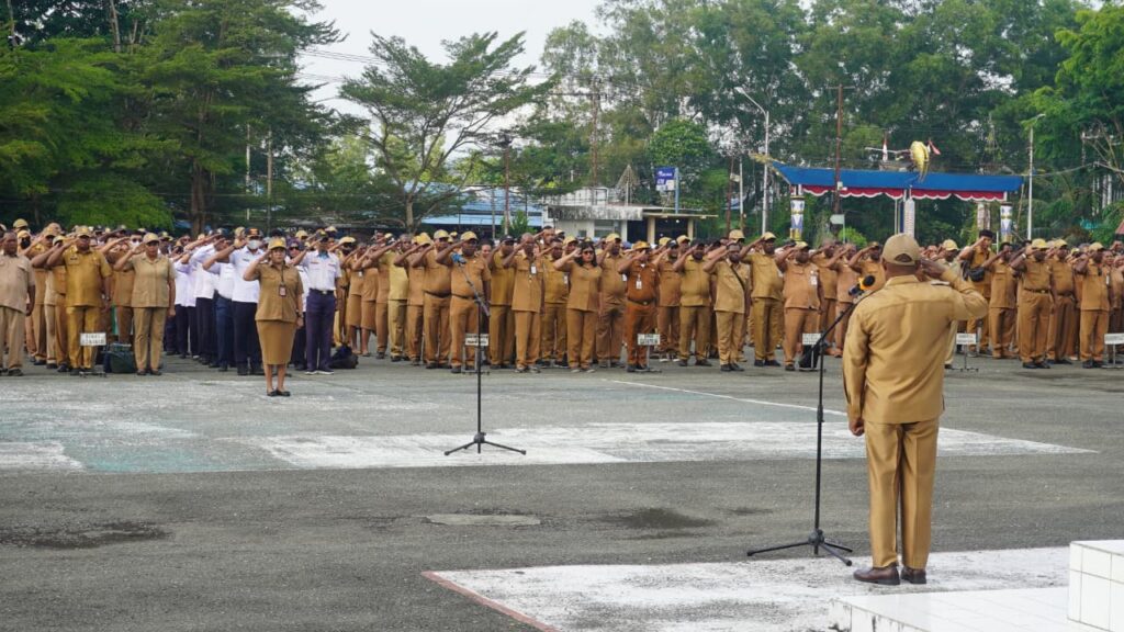 Bupati Jayapura Mulai Evaluasi Besar-Besaran, ASN Absen Apel Terancam TPP Ditahan